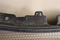 porsche-982-718-gt4-spyder-z-grille-top-cente