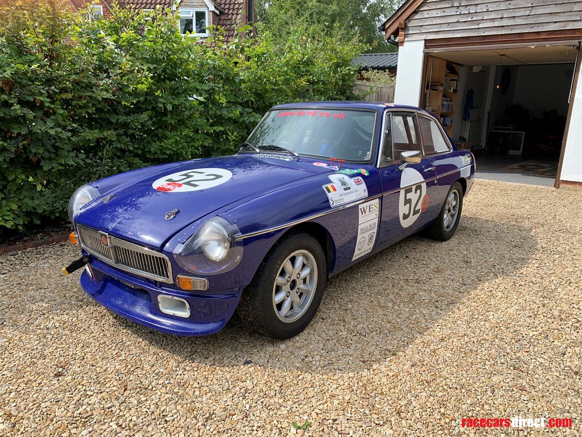 mgb-v8-gt---bcv8-class-b