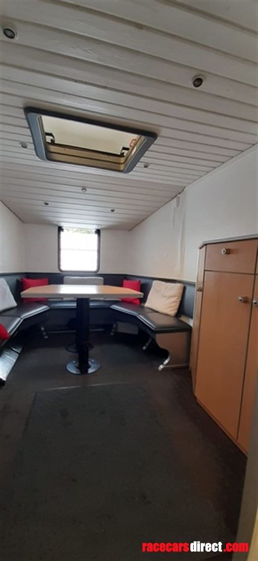 daf-95-xf-430-with-schuler-race-trailer