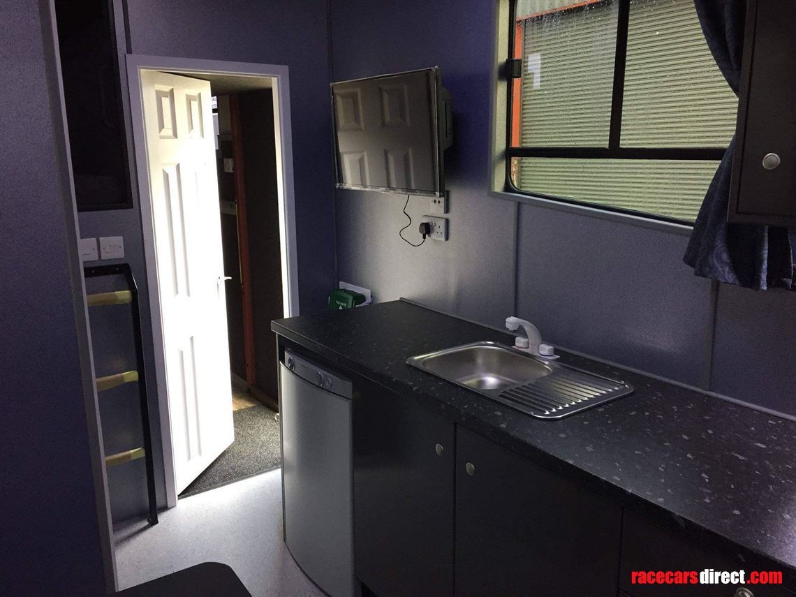 renault-midlum-race-truck