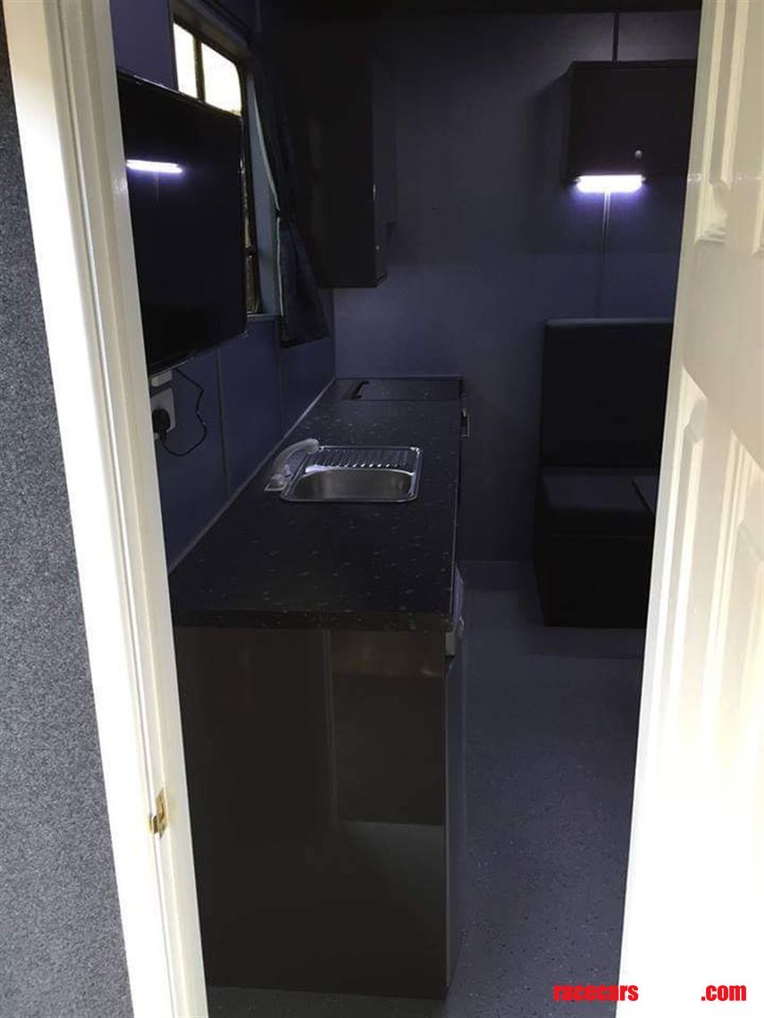 renault-midlum-race-truck