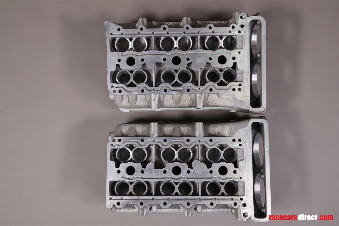 porsche-996-rsr-38l-camshaft-housing-with-val