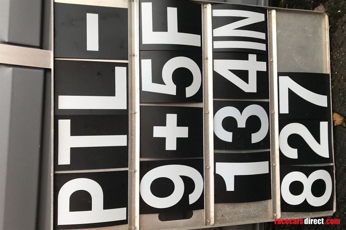 light-weight-aluminium-pit-board-and-decals