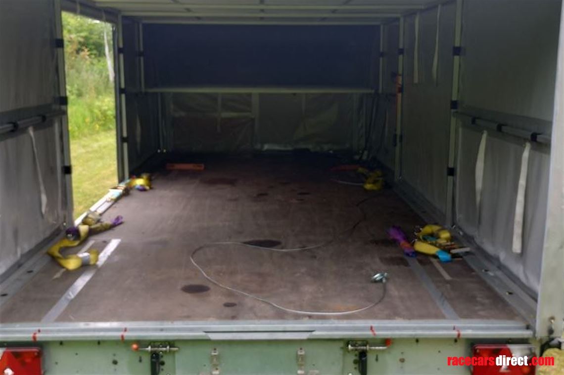 woodford-covered-trailer