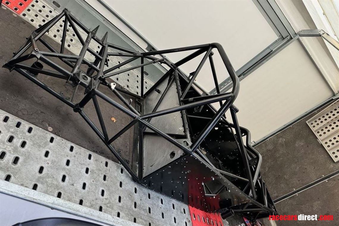 radical-sr3rsx-chassis