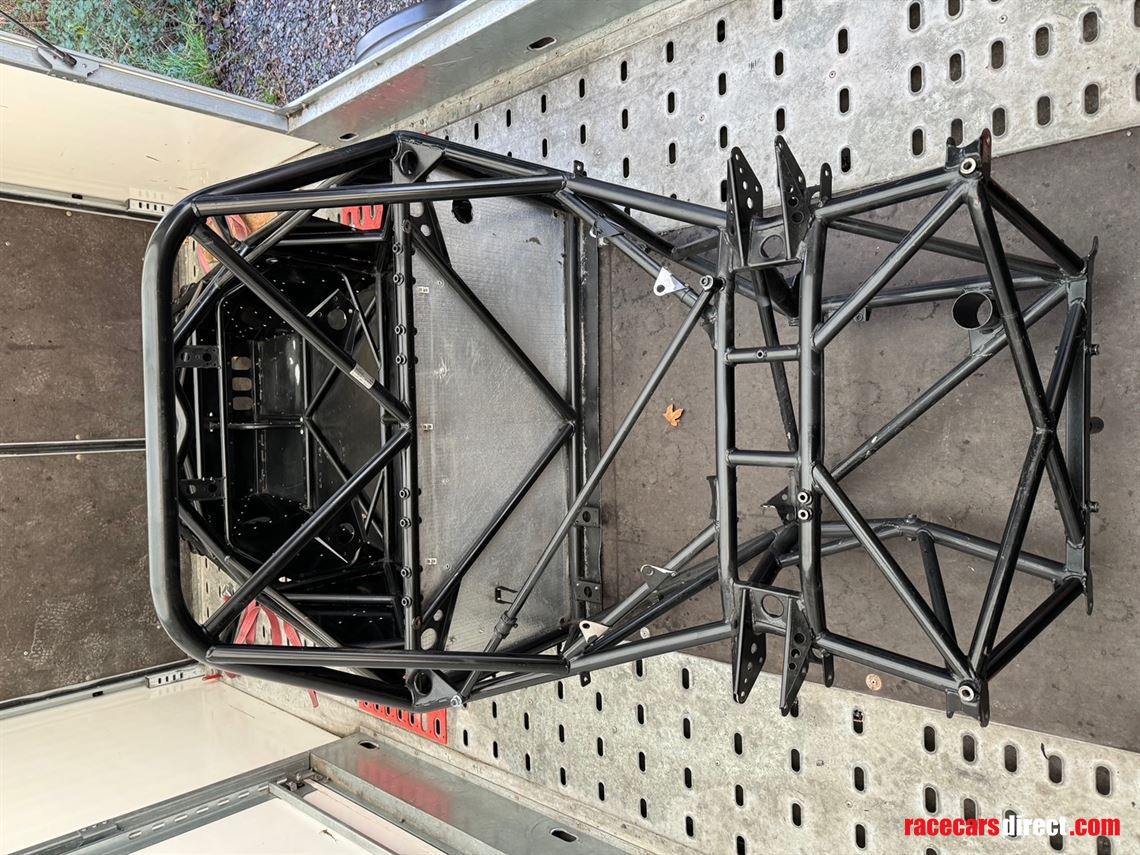 radical-sr3rsx-chassis