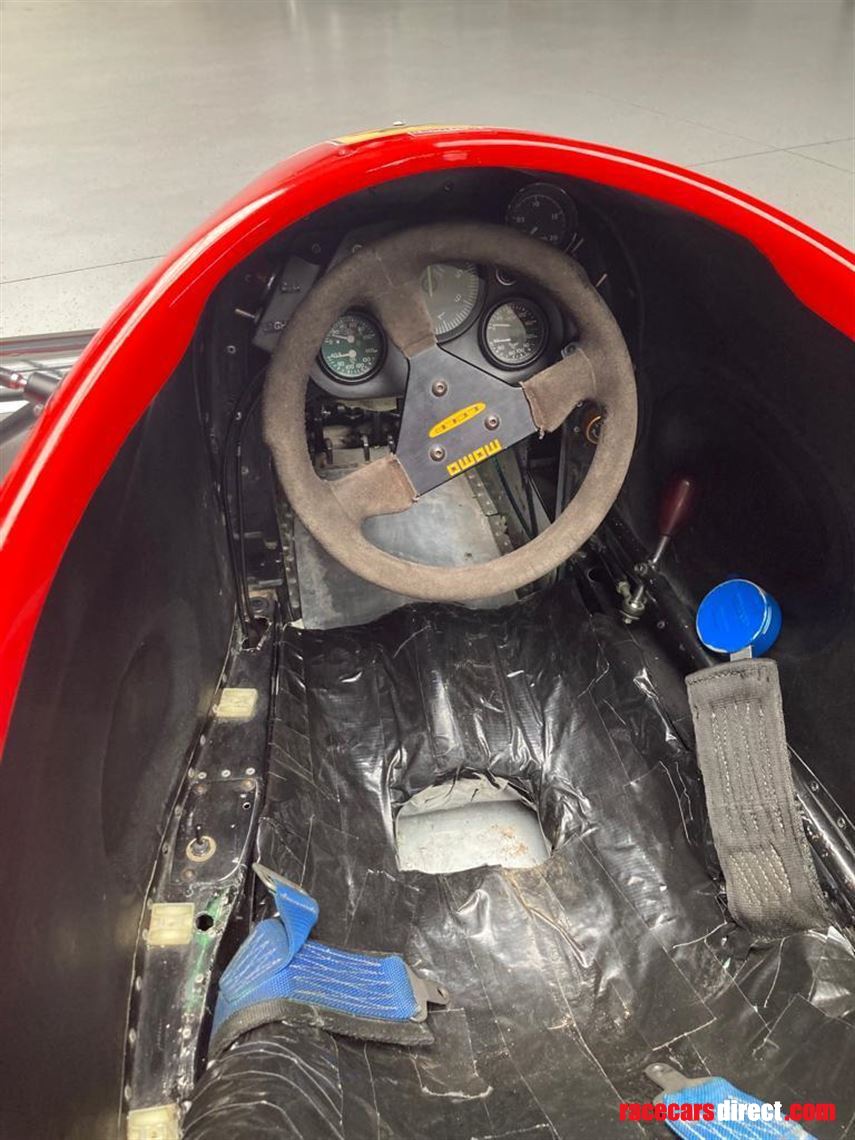 lola-t8950-formula-3000