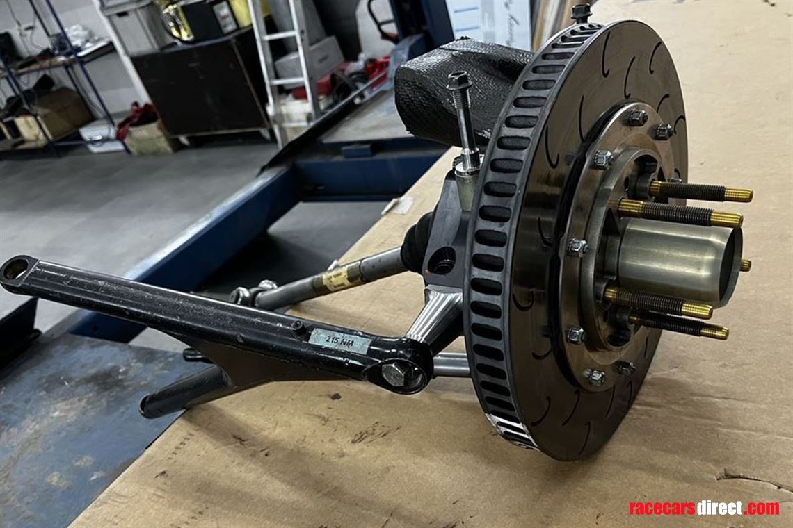 chevrolet-cruze-wtcc-front-left-hub-complete