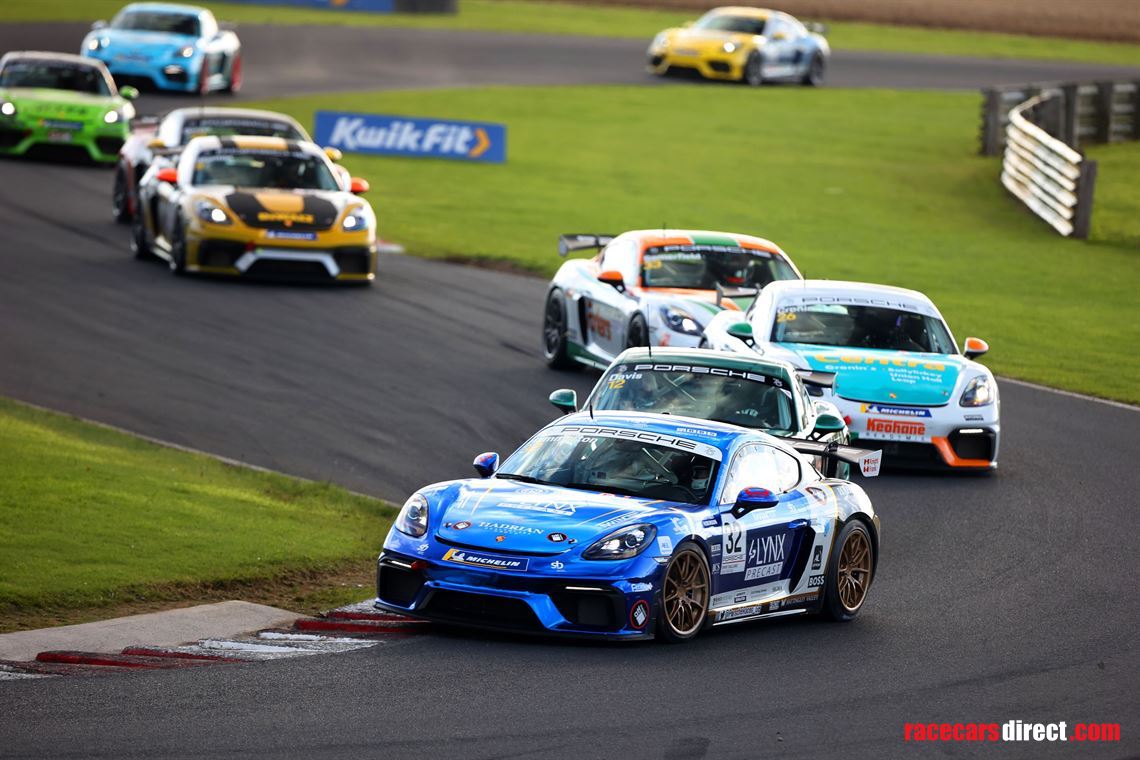 porsche-cayman-gt4-clubsport