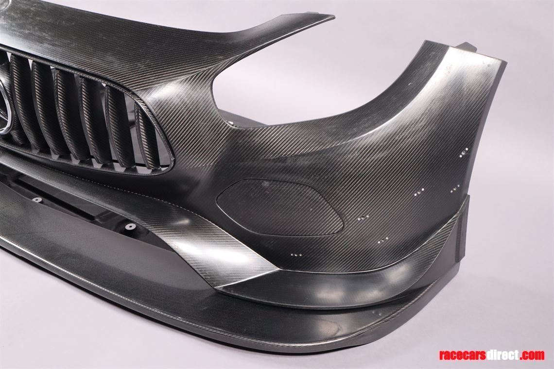 mercedes-amg-gt3-front-bumper-with-front-diff