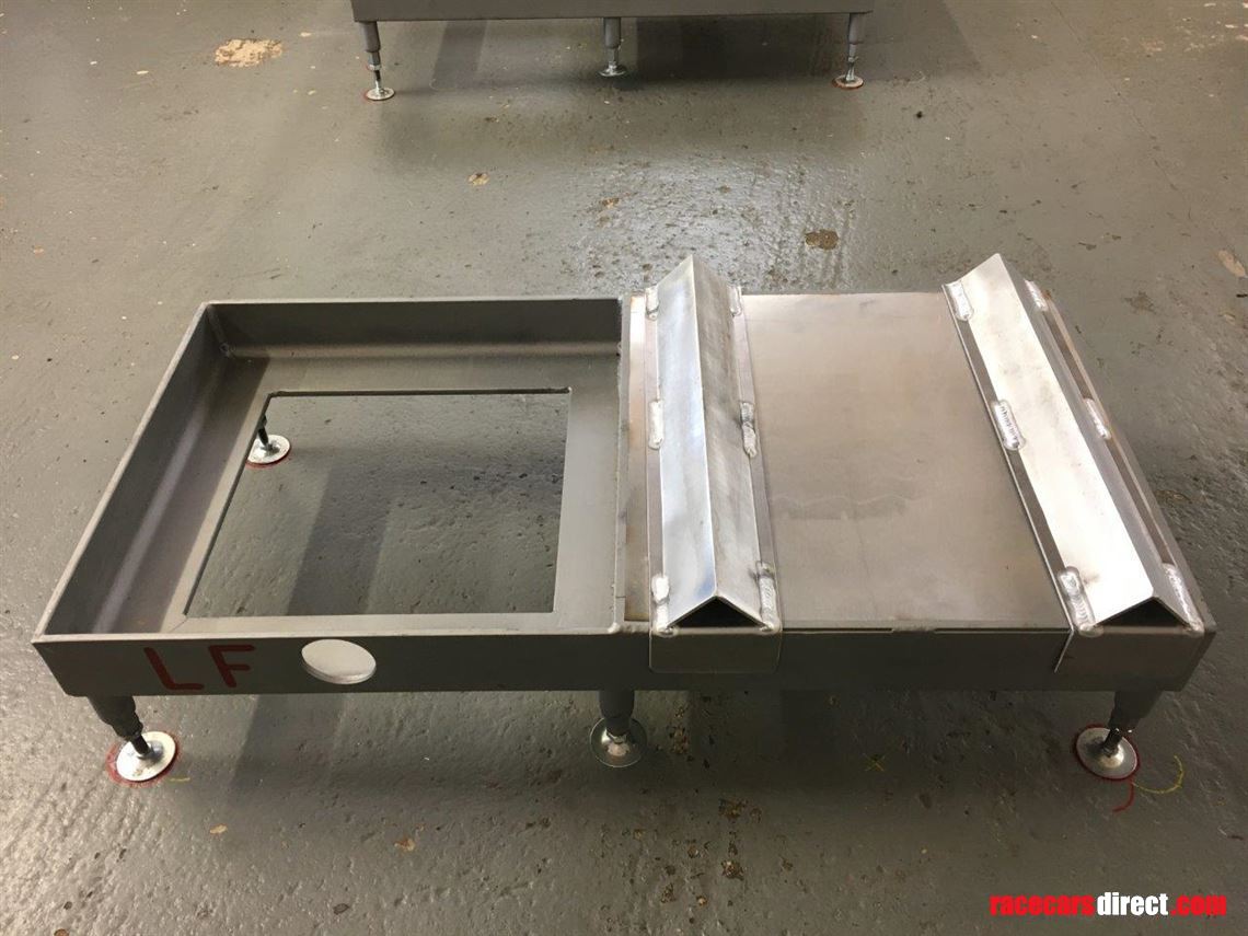 corner-weight-set-up-platforms-with-roll-offs