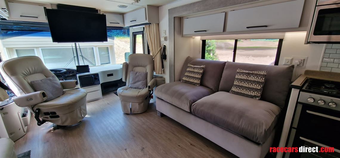 2005-monaco-cayman-american-rv