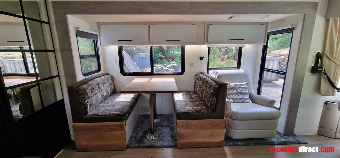 2005-monaco-cayman-american-rv