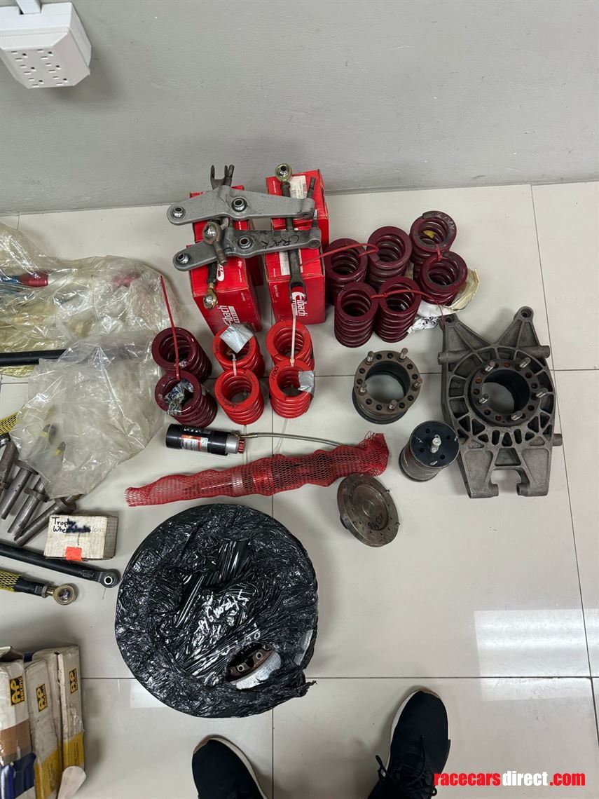 renault-megane-trophy-parts