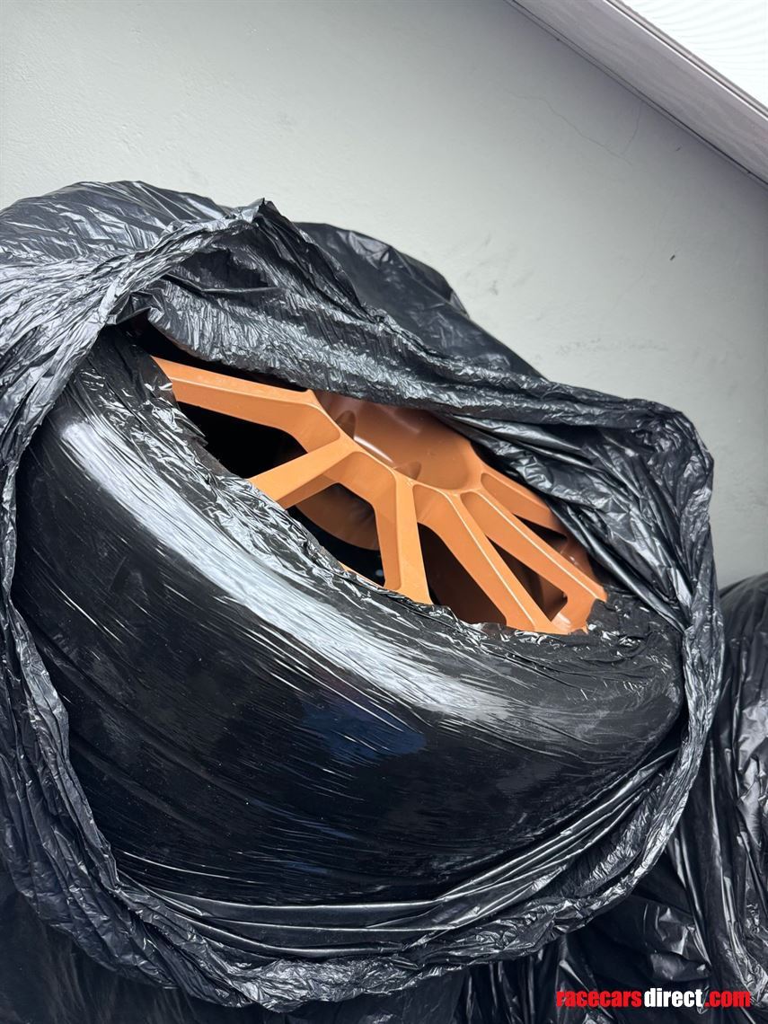 renault-megane-trophy-parts