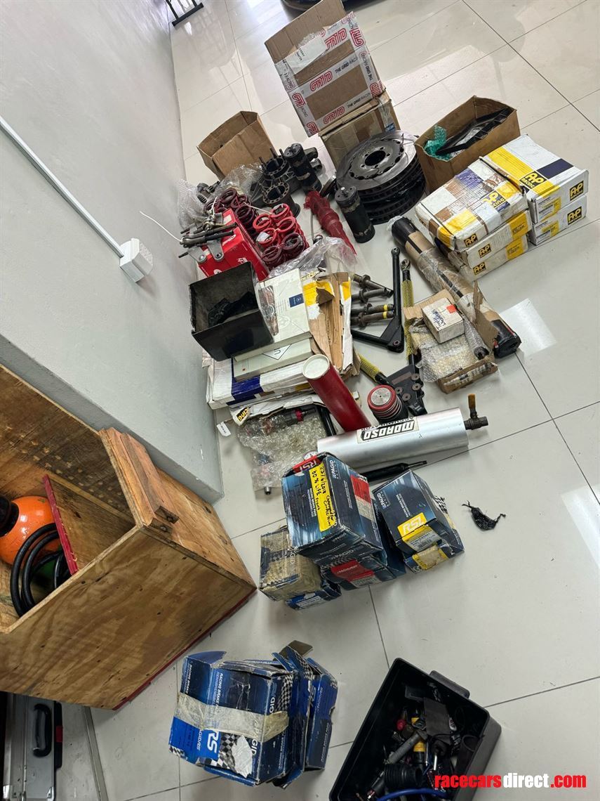 renault-megane-trophy-parts