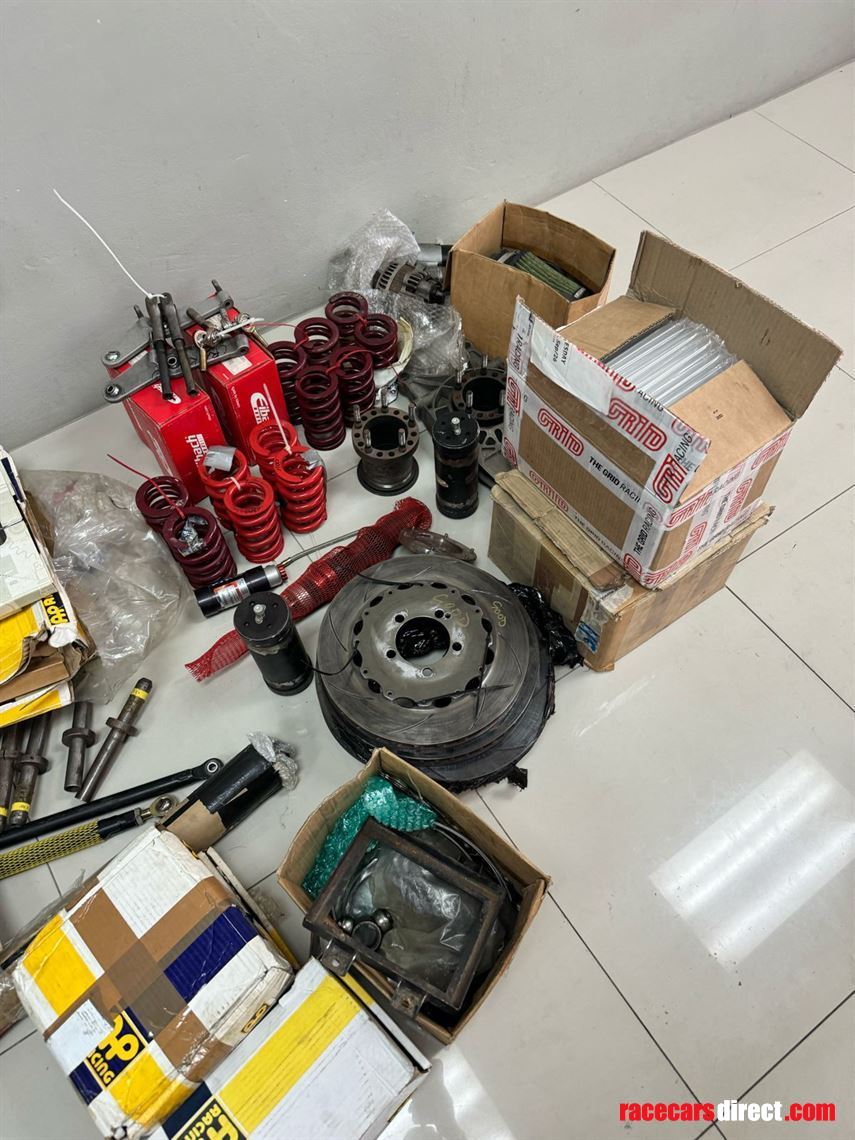 renault-megane-trophy-parts