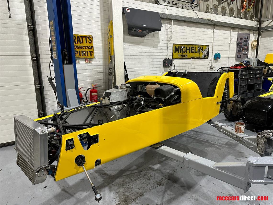 caterham-420r-race-car