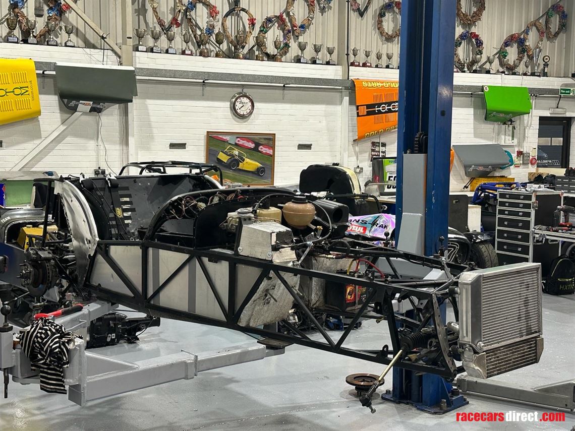 caterham-420r-race-car