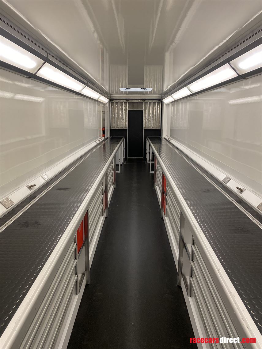 bence-tri-axle-trailer