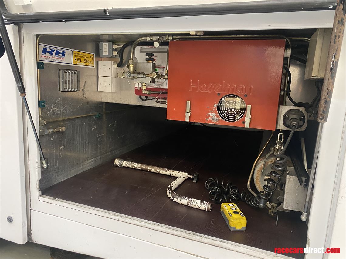 bence-tri-axle-trailer