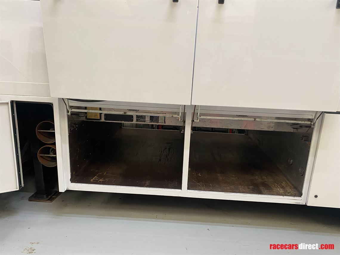 bence-tri-axle-trailer