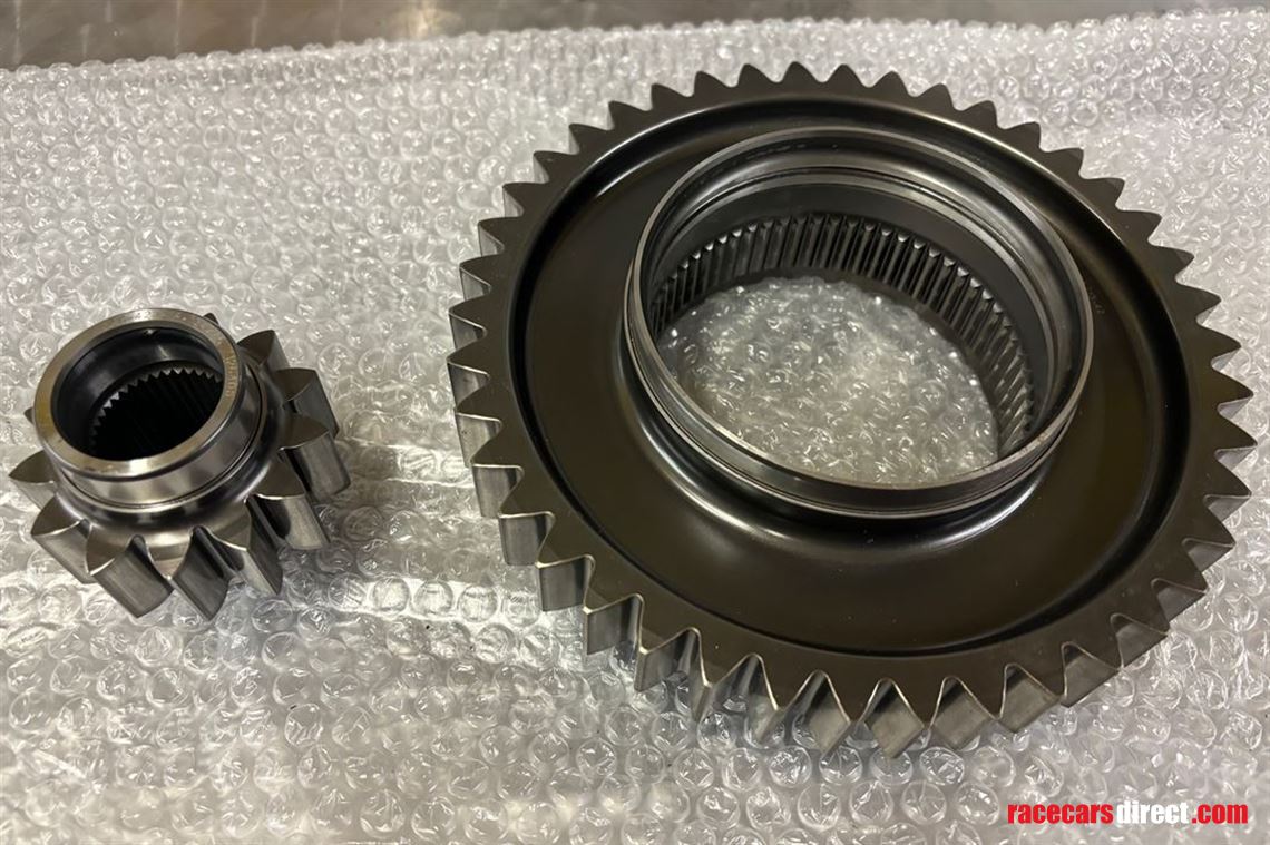 xtrac-crown-wheel-and-pinion