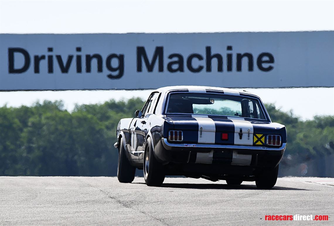 1965-notchback-mustang