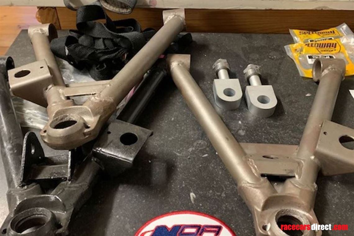 set-of-2-front-wishbones-original-ac-cobra