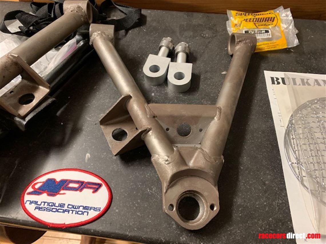 set-of-2-front-wishbones-original-ac-cobra