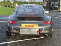 very-competitive-porsche-996-carrera-race-car