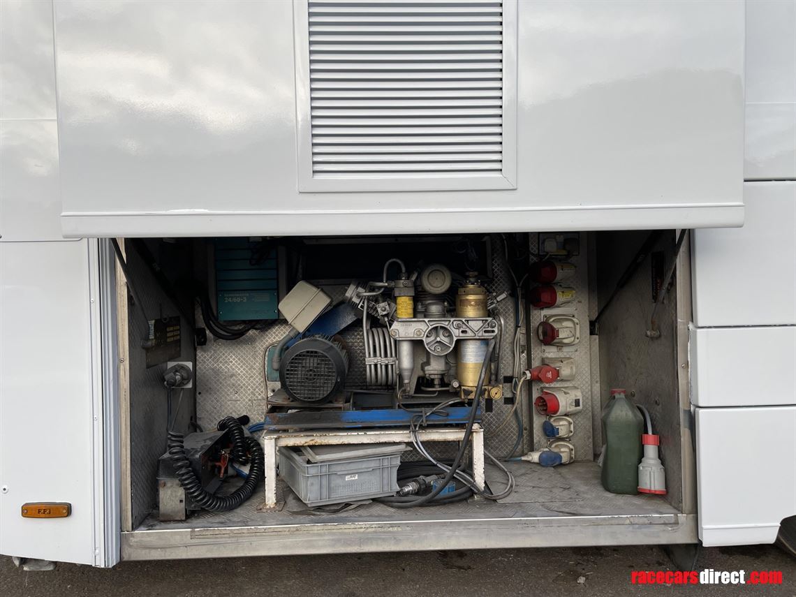 2-gt-or-3-formula-car-transporter