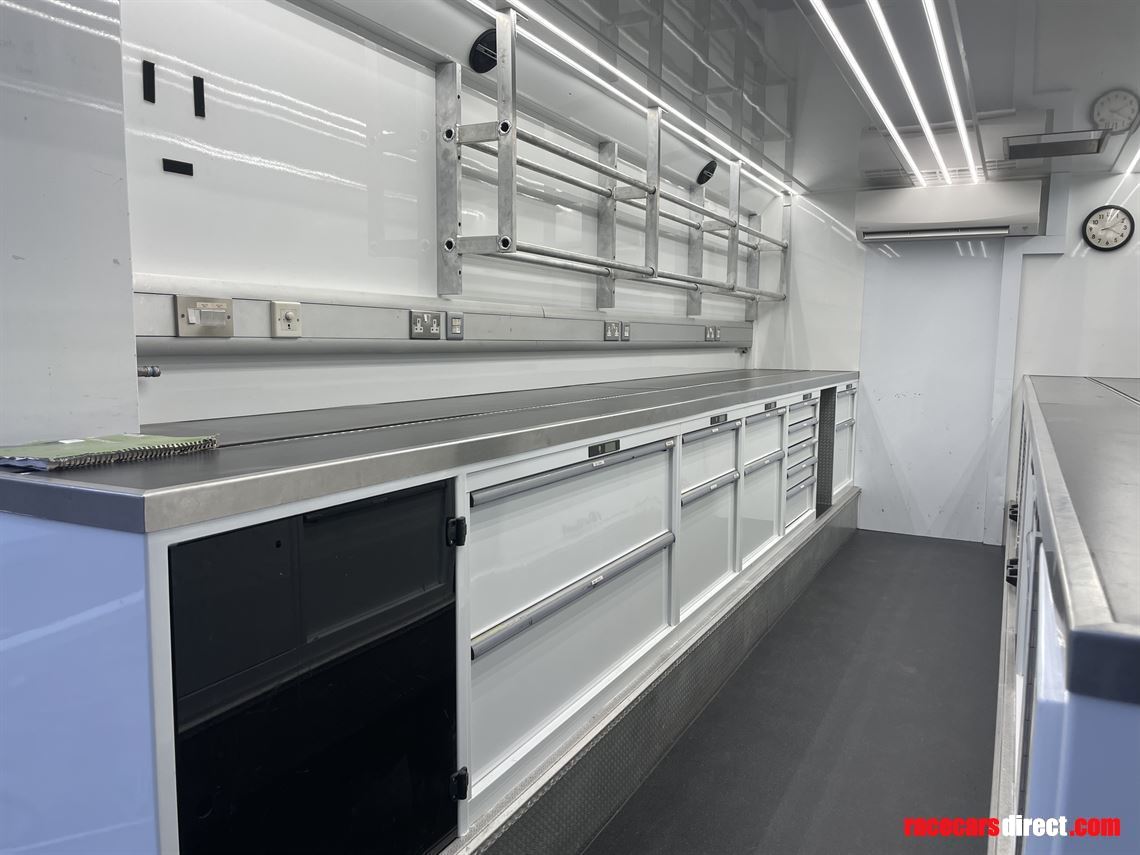 2-formula-car-transporter-with-large-office-a