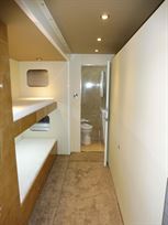 luxury-motorhome-with-1-car-carrying-capacity