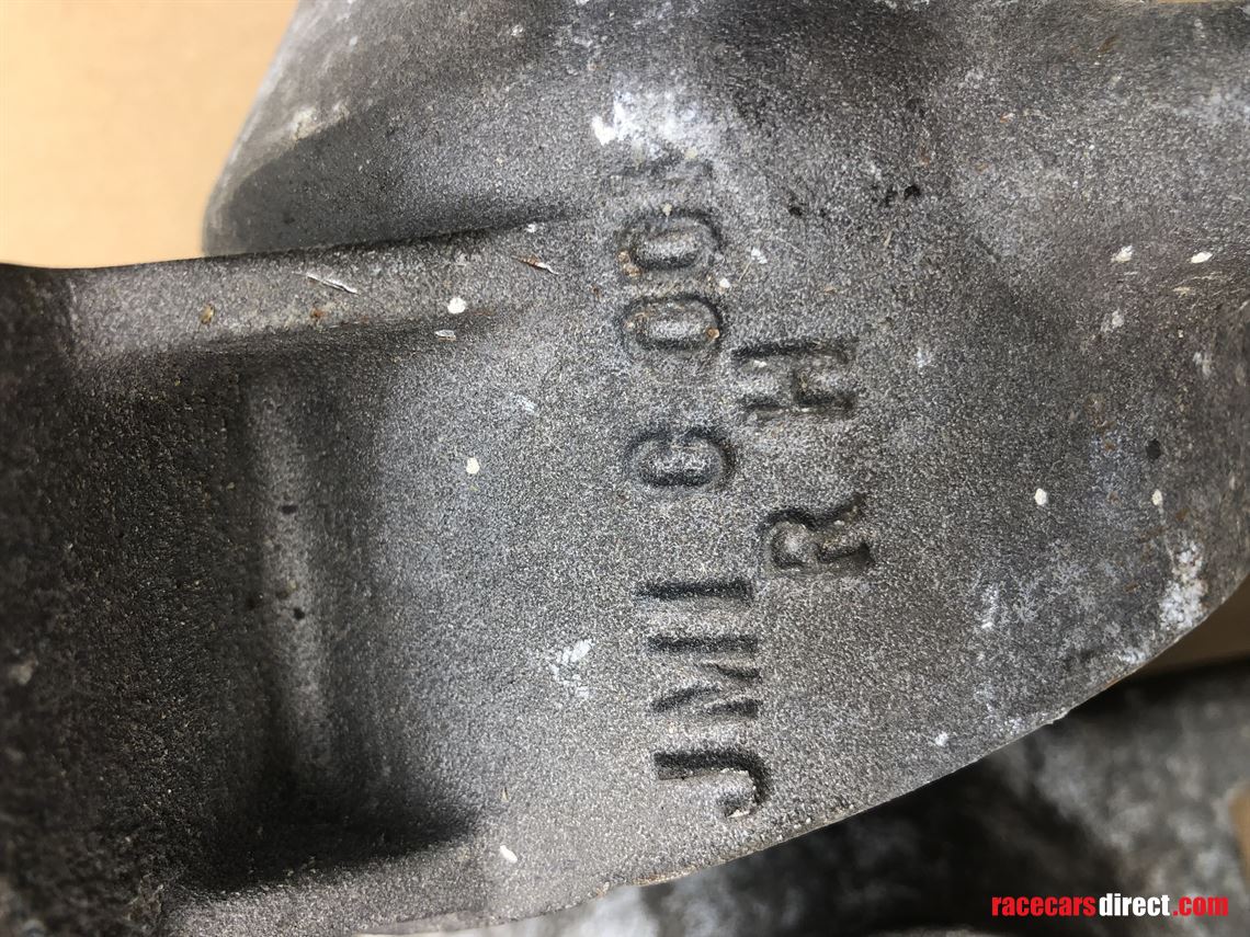 pair-argo-jm1-formula-3-front-uprights---lh-r