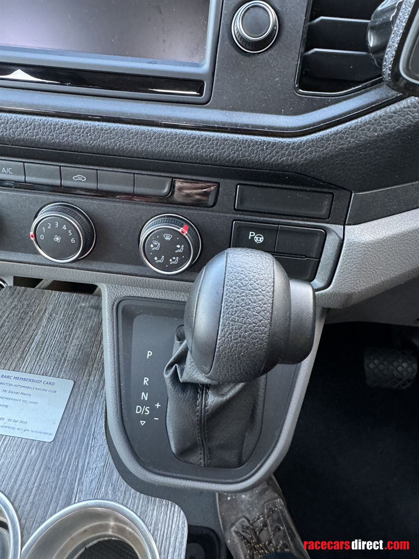 2019-vw-crafter-new-wave-custom-conversion