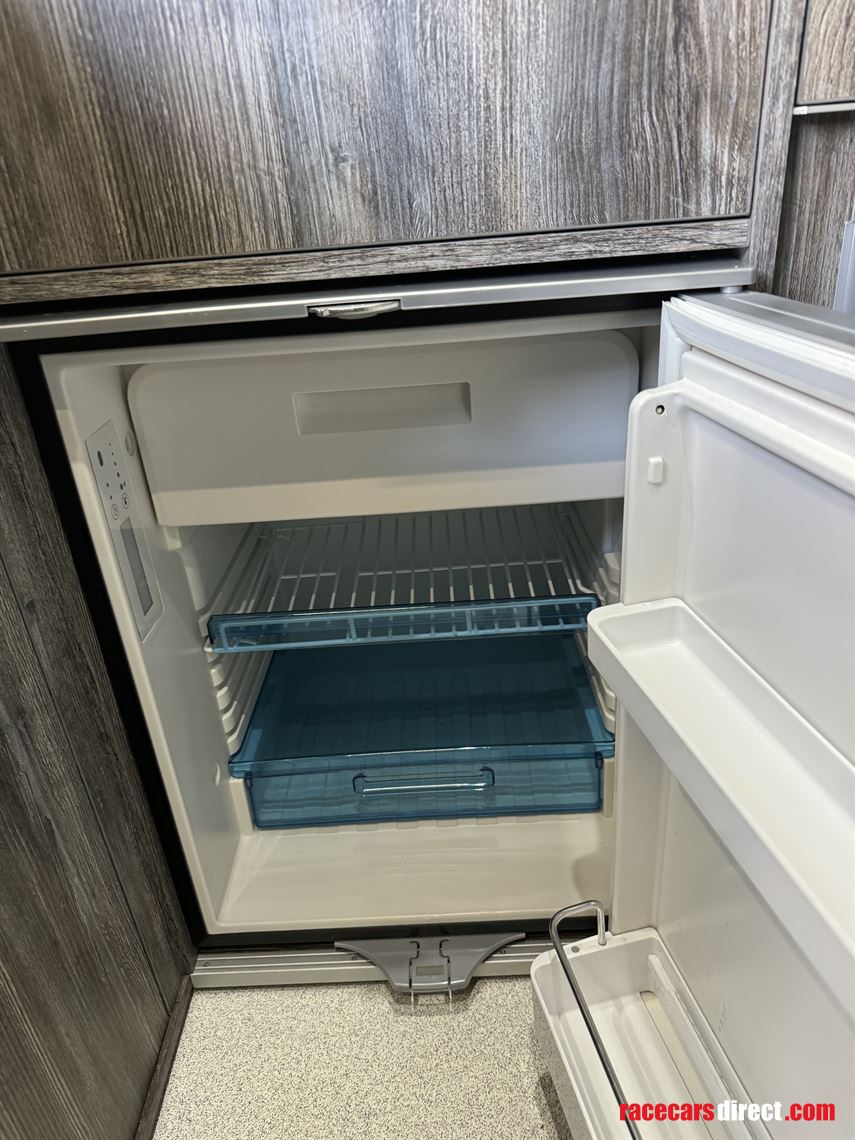 2019-vw-crafter-new-wave-custom-conversion