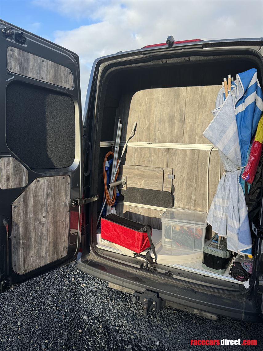 2019-vw-crafter-new-wave-custom-conversion