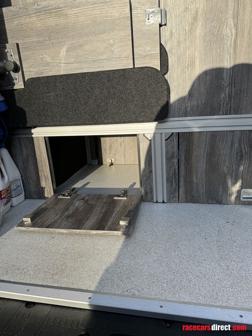 2019-vw-crafter-new-wave-custom-conversion