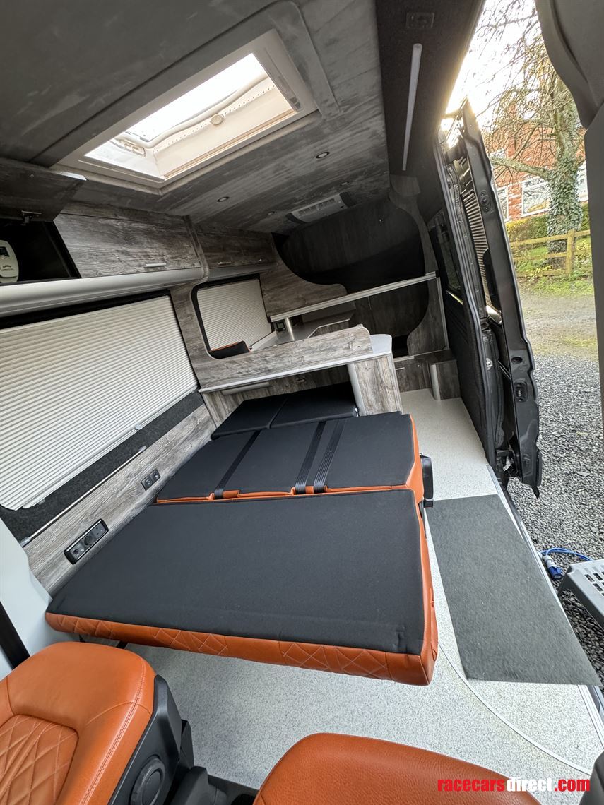 2019-vw-crafter-new-wave-custom-conversion