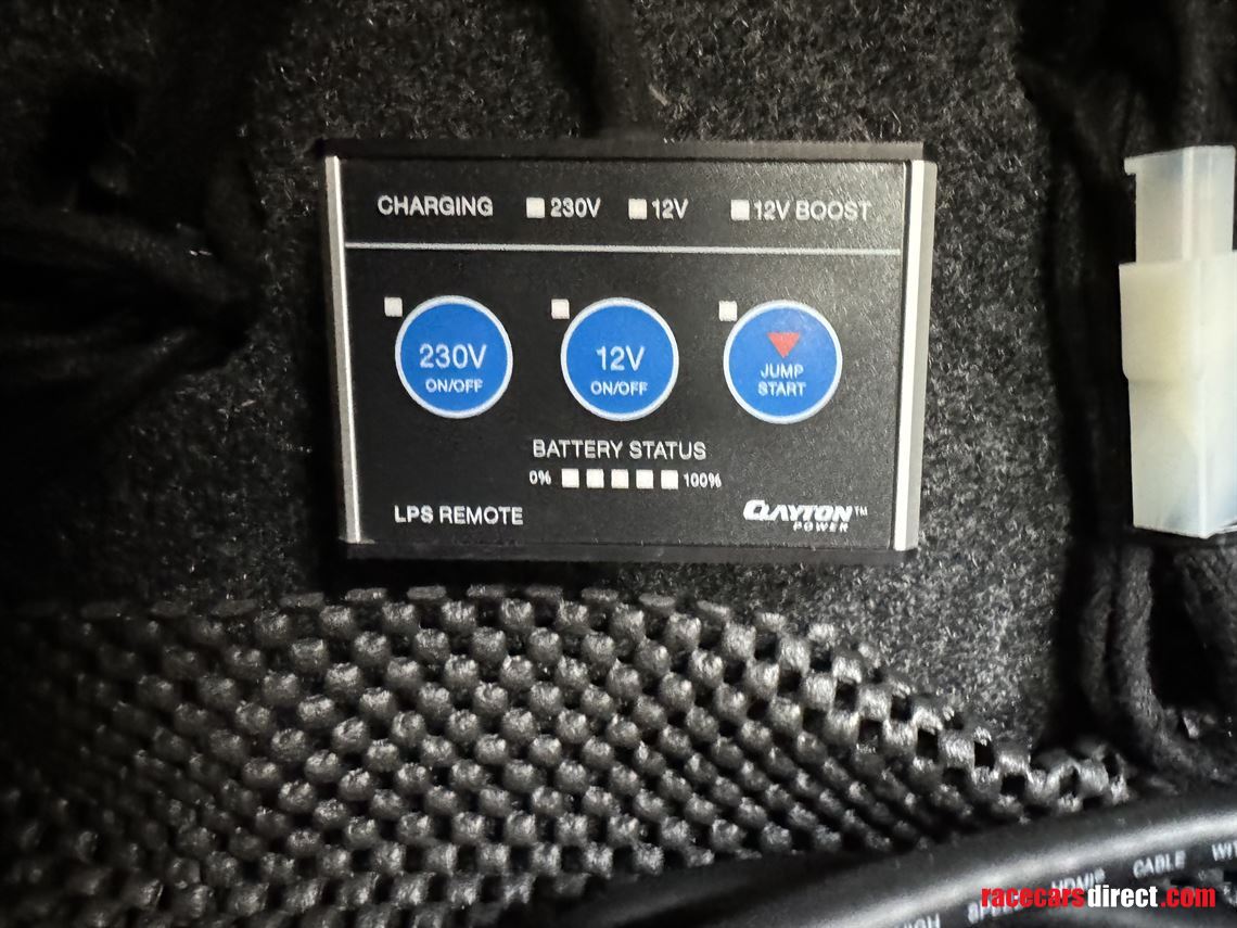 2019-vw-crafter-new-wave-custom-conversion