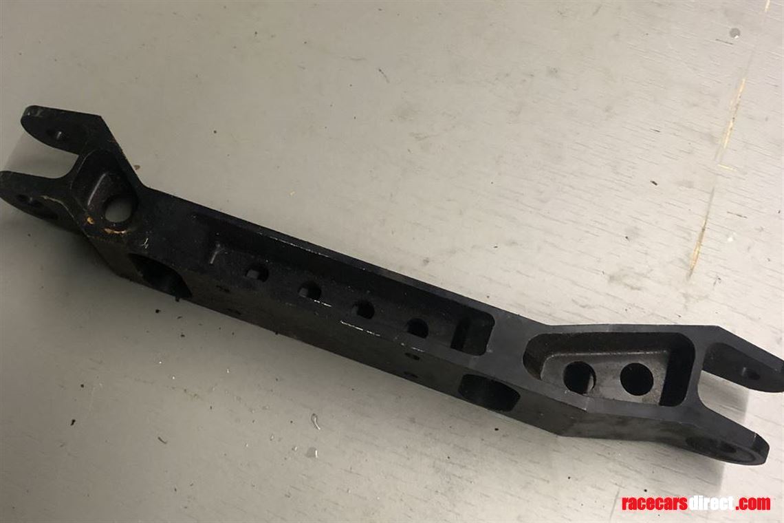 march-88b-rear-suspension-bracket---unused