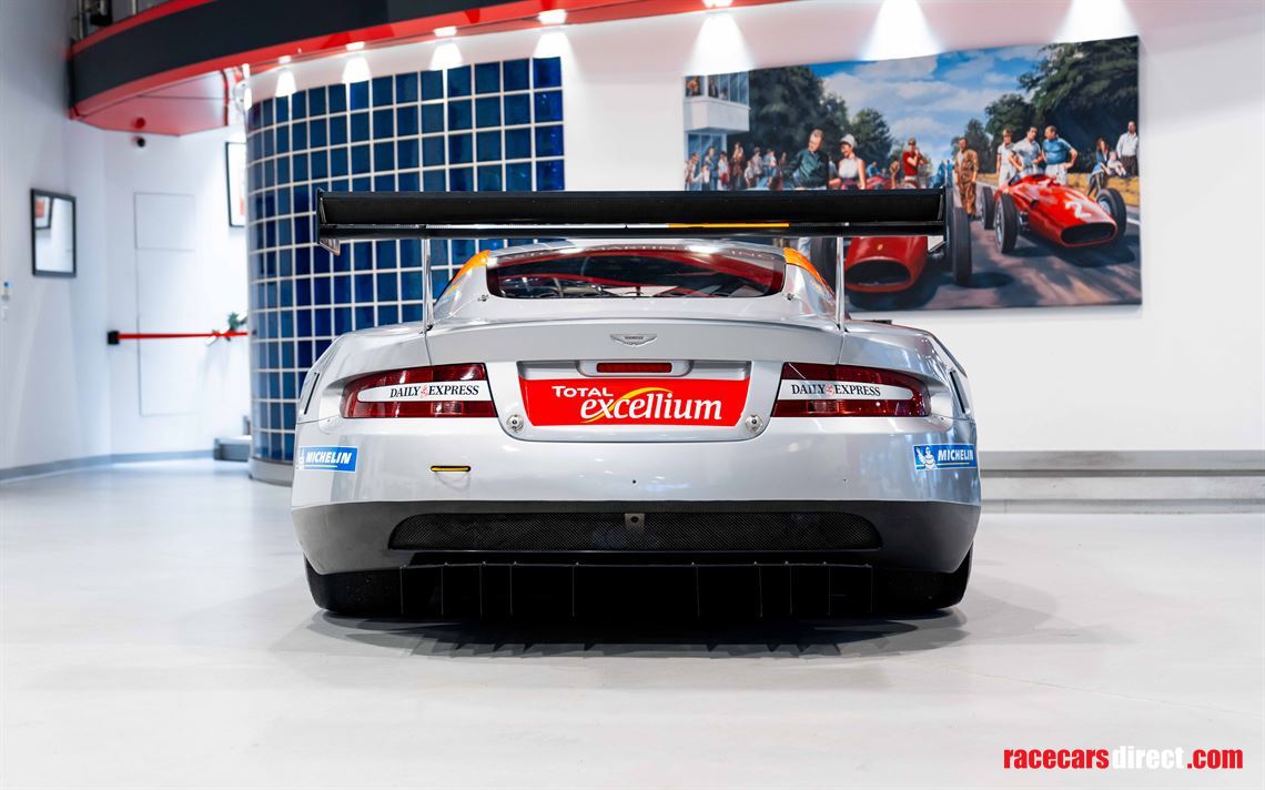 aston-martin-dbr9-gt1