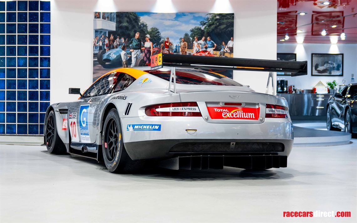 aston-martin-dbr9-gt1