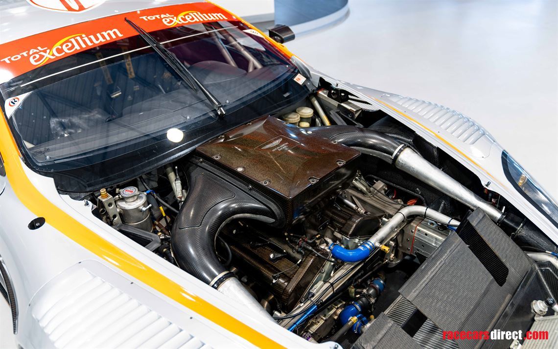 aston-martin-dbr9-gt1