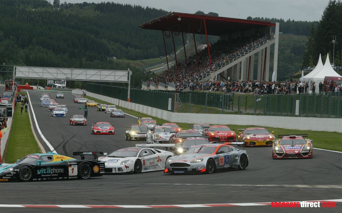 aston-martin-dbr9-gt1