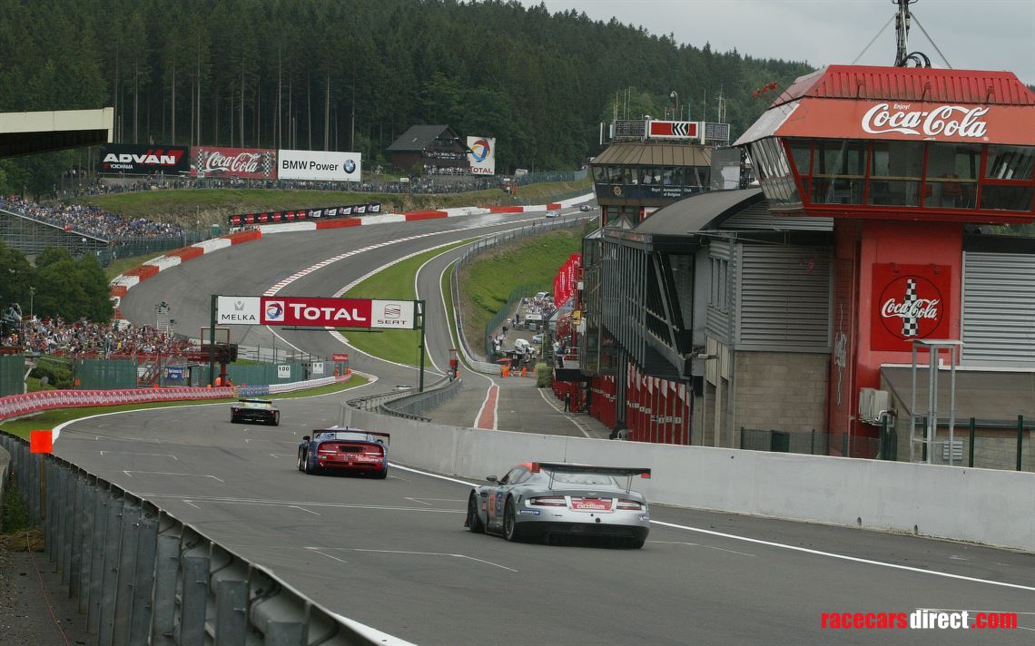 aston-martin-dbr9-gt1