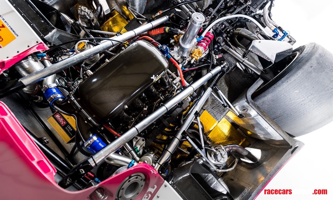 toyota-92cv---3-times-le-mans-entrant---race