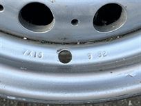 jaguar-d-type-dunlop-wheels