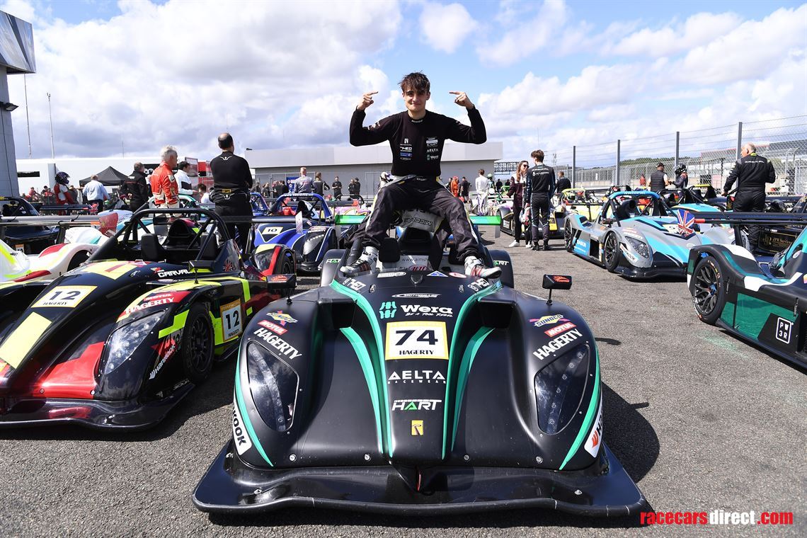 championship-winning-radical-sr1